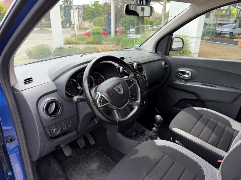Dacia Lodgy Stepway TCE 130 7-Sitzer AHK Navi Apple CarPlay An — photo 5