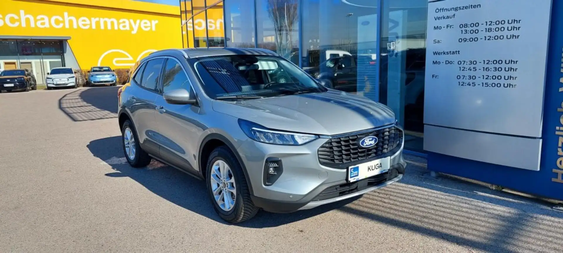 Ford Kuga Titanium 1,5EB 150PS M6 Zilver - 1