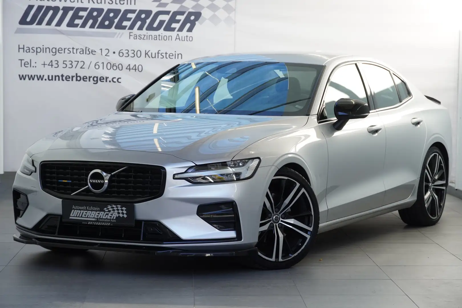 Volvo S60 R-Design B3 Mil Silber - 2