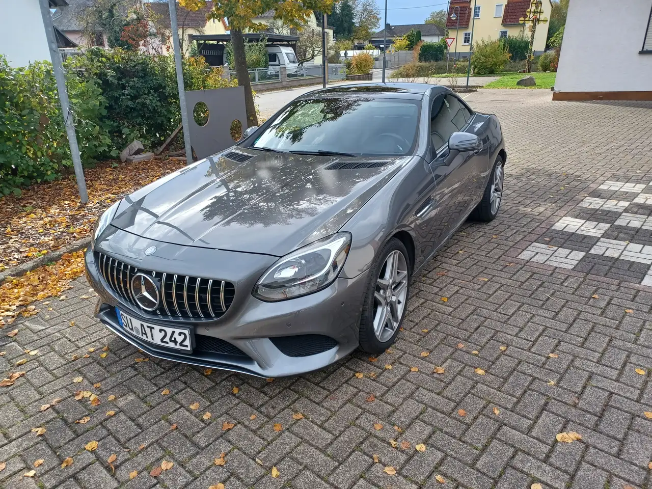 Mercedes-Benz SLC 180