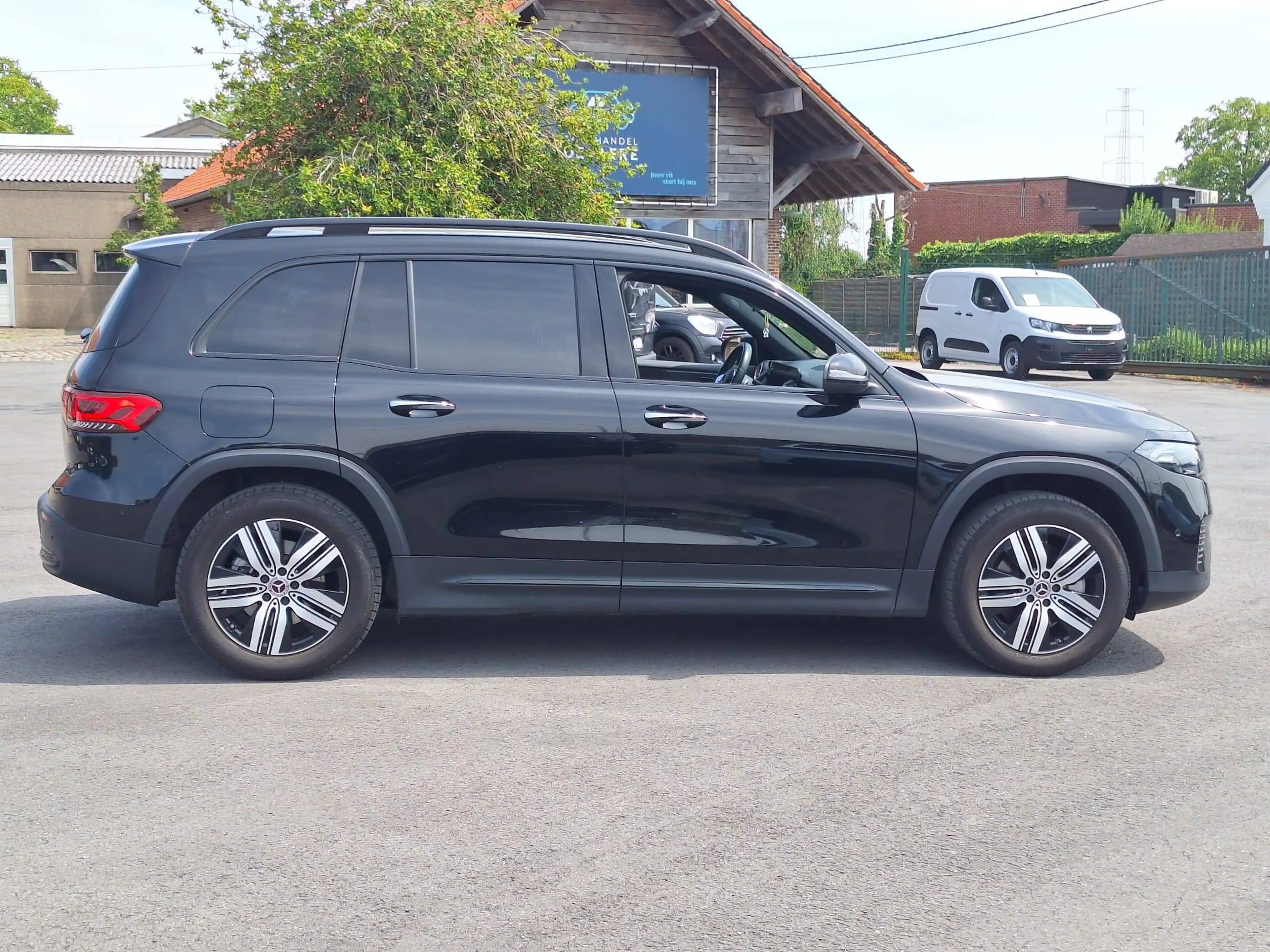 Mercedes-Benz EQB 250 Business Line Prachtstaat! Nightpakket — photo 6