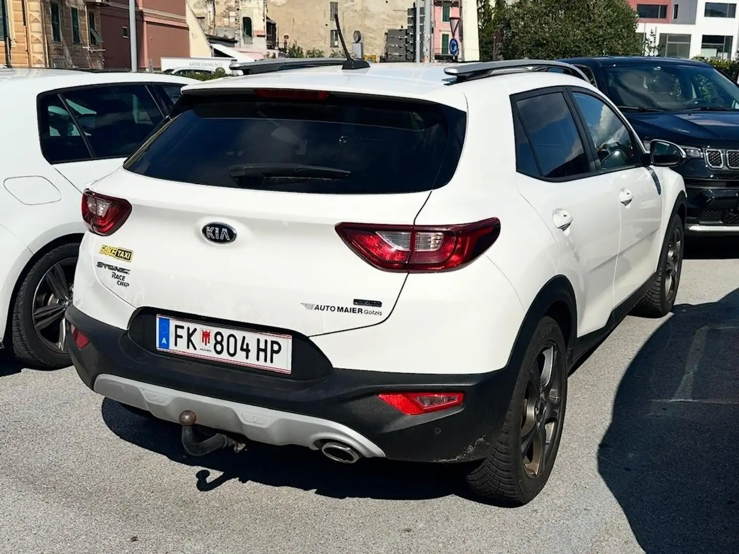 Kia Stonic Stonic 1,6 CRDI ISG Silber Silber Weiß - 2