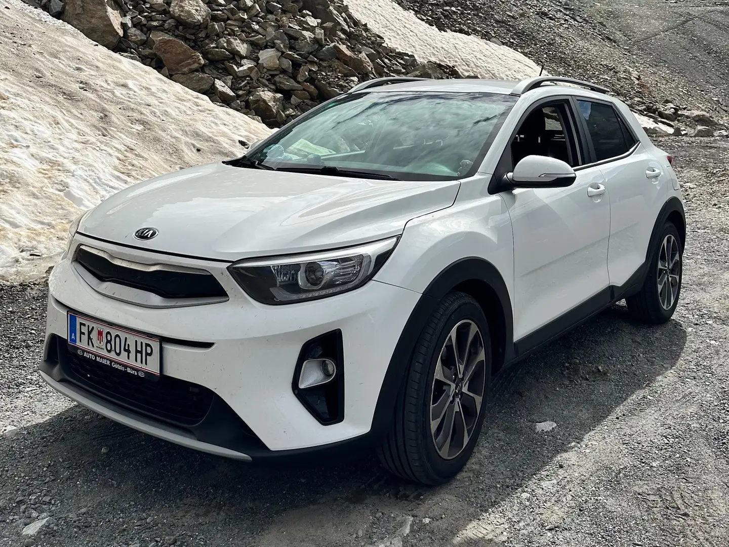 Kia Stonic Stonic 1,6 CRDI ISG Silber Silber Weiß - 1