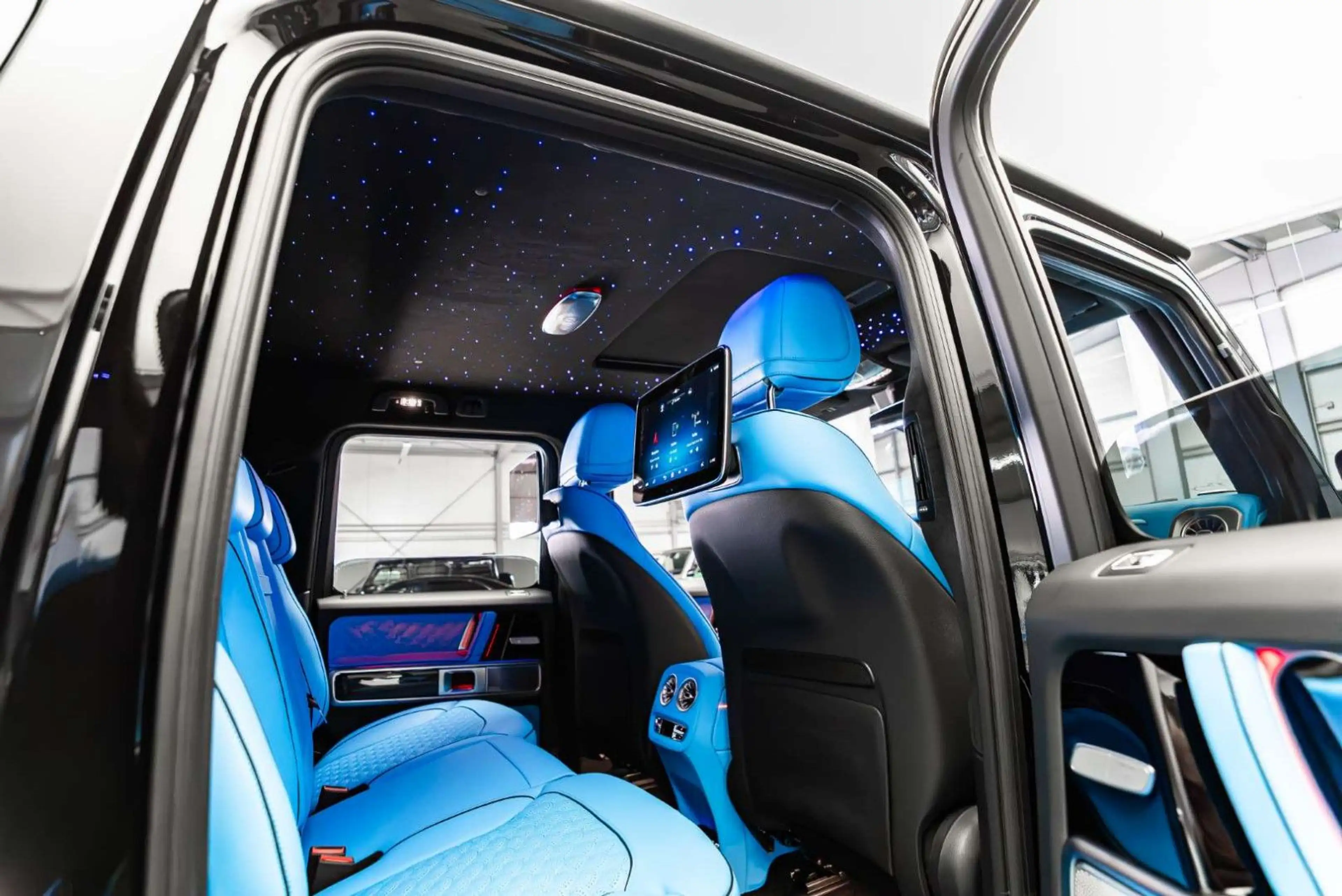 Mercedes-Benz G 63 AMG / BRABUS /Shooting Star/ Sky Blue/ 2027 — photo 7