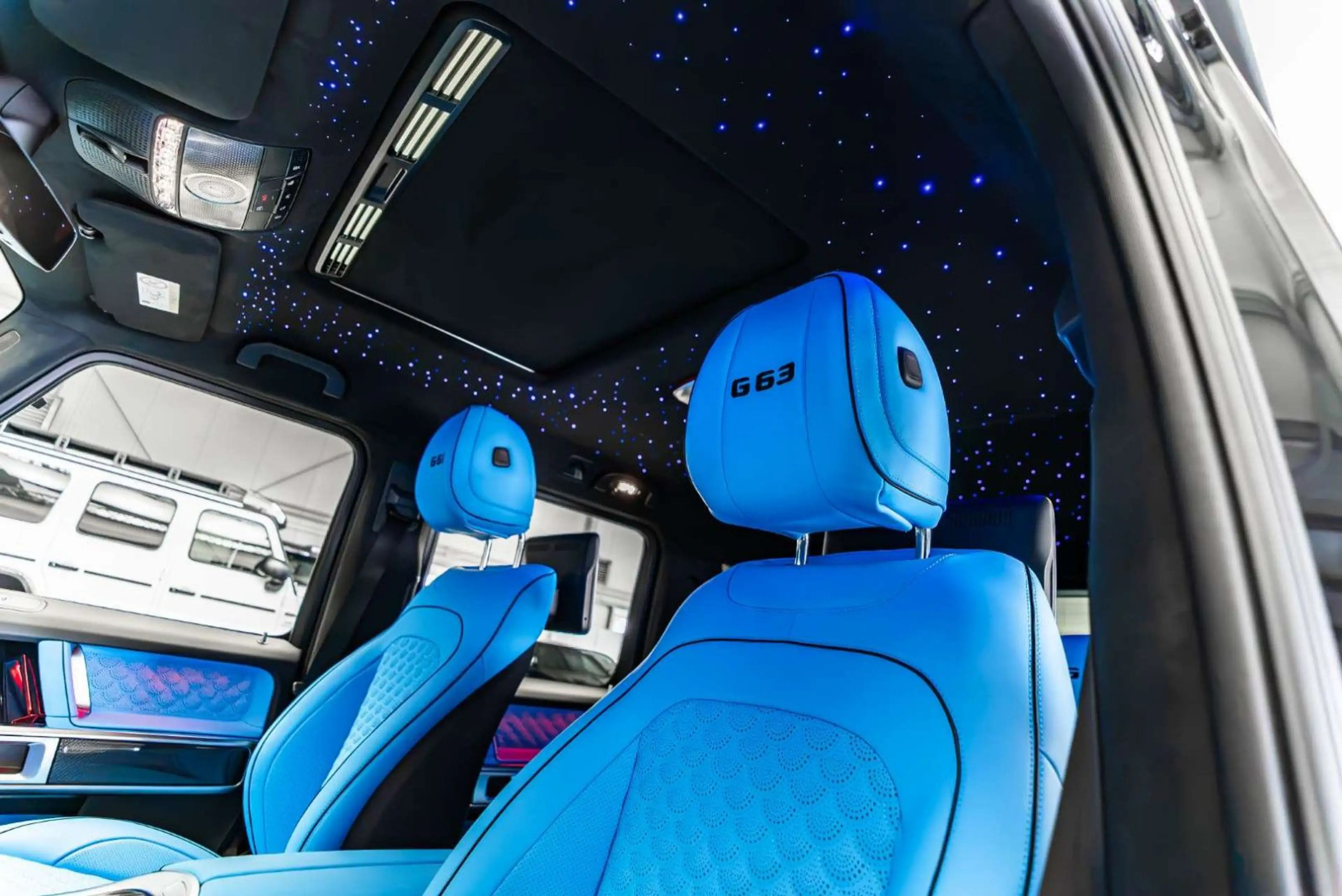 Mercedes-Benz G 63 AMG / BRABUS /Shooting Star/ Sky Blue/ 2027 — photo 3