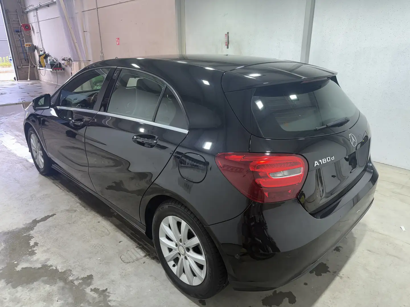 Mercedes-Benz A 180 d Urban - 1