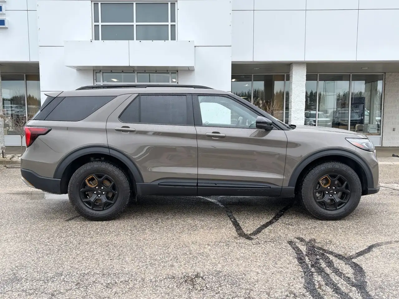 Ford Explorer снимка Ford Explorer