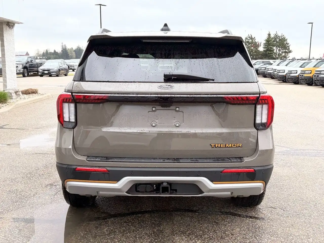 Ford Explorer снимка Ford Explorer