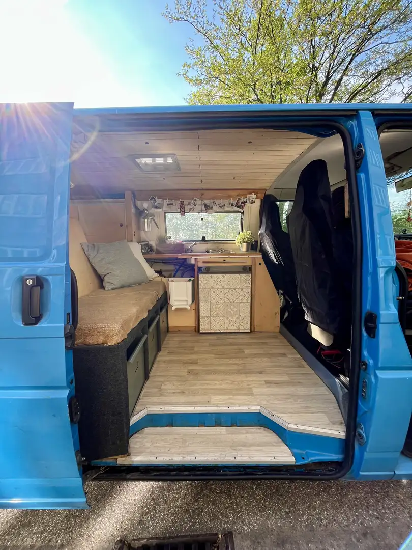 Volkswagen T4 Campervan - 2