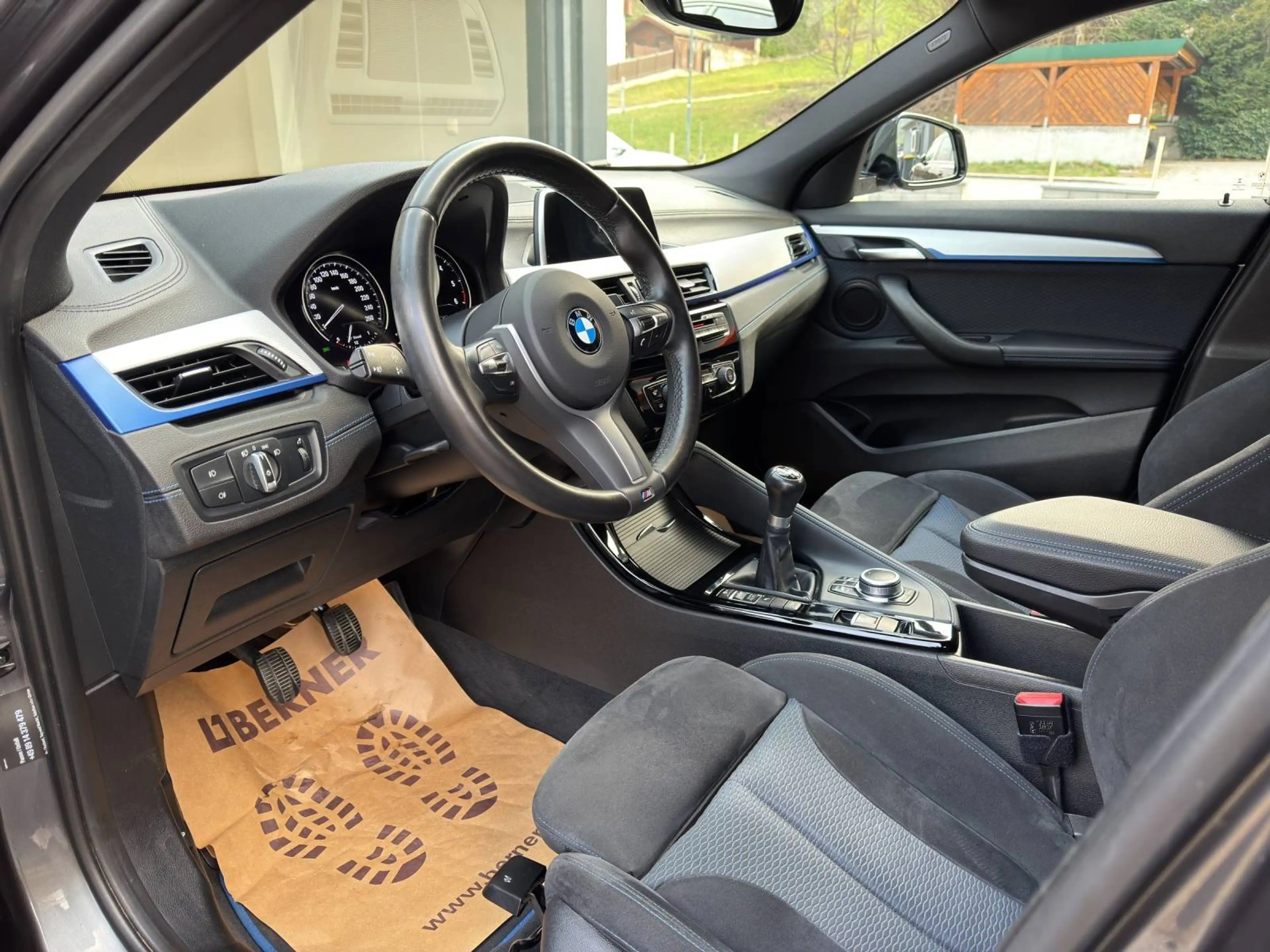 BMW X2 xDrive 18 d M Sport, AHK,.... — photo 11