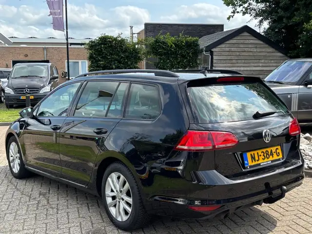 Volkswagen Golf view 7