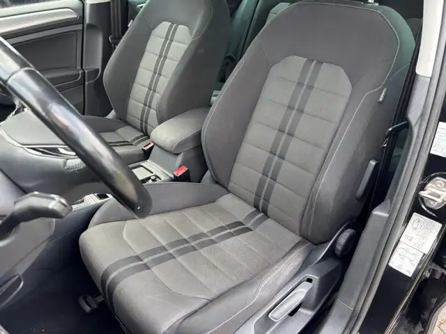 Volkswagen Golf view 15