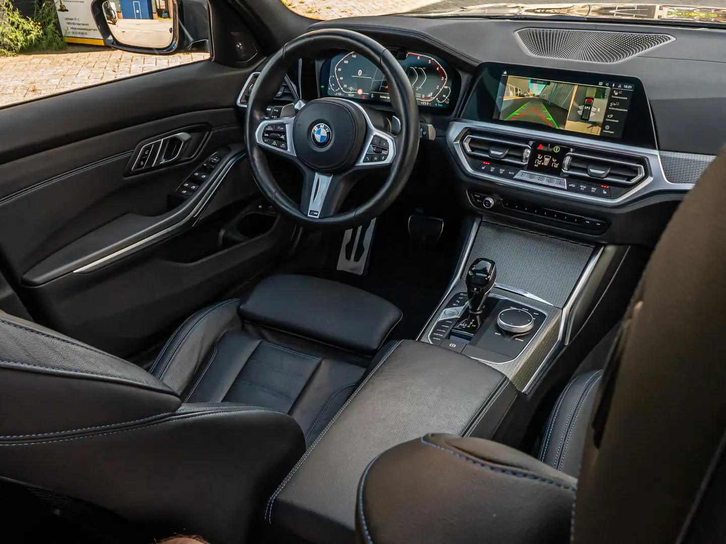BMW 330 330e Touring xDrive High Executive M-Sport Pano Co Gris - 2