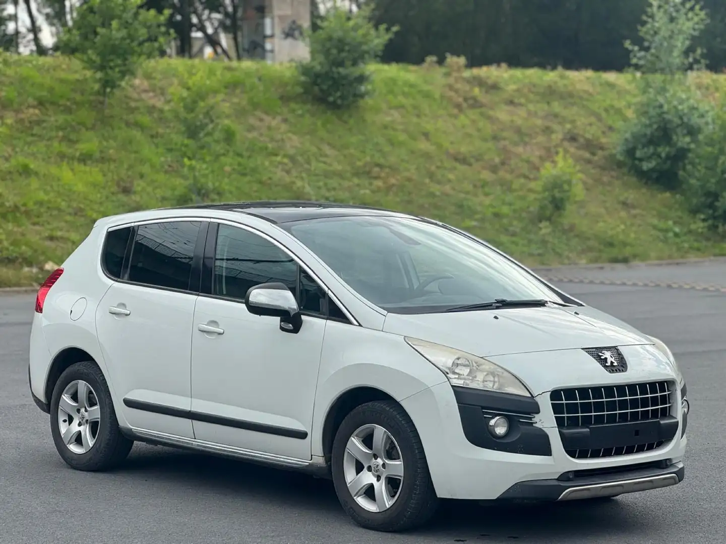 Peugeot 3008 1.6i Premium Pack ( marchand ou export ) Wit - 1