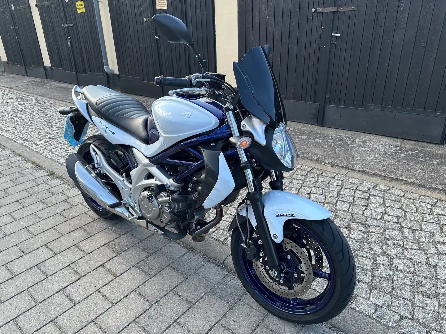 Suzuki Gladius 650 - 1