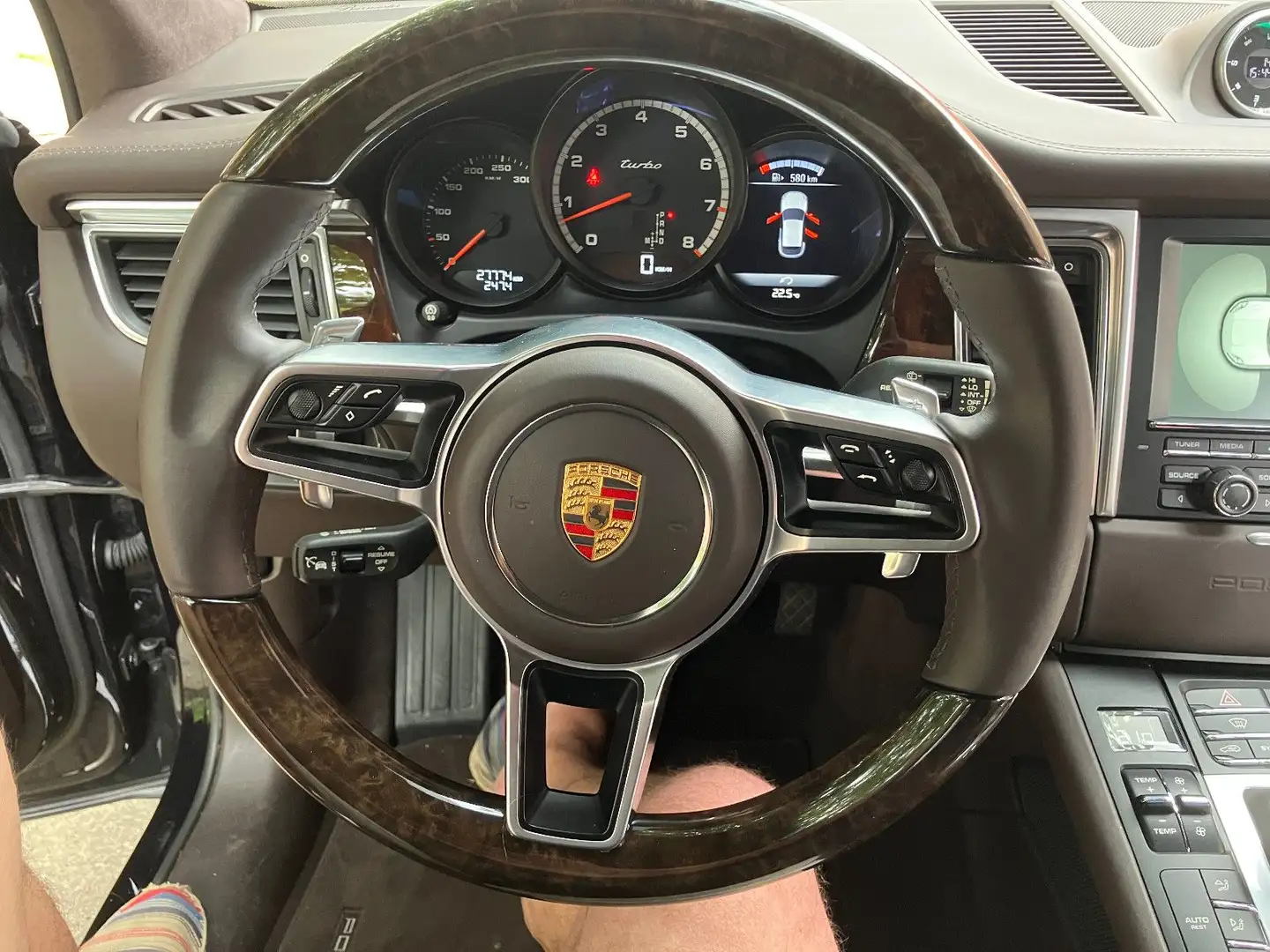Porsche Macan Turbo  *1.HAND*28TKM*NEUWERTIG*BRD* Noir - 2