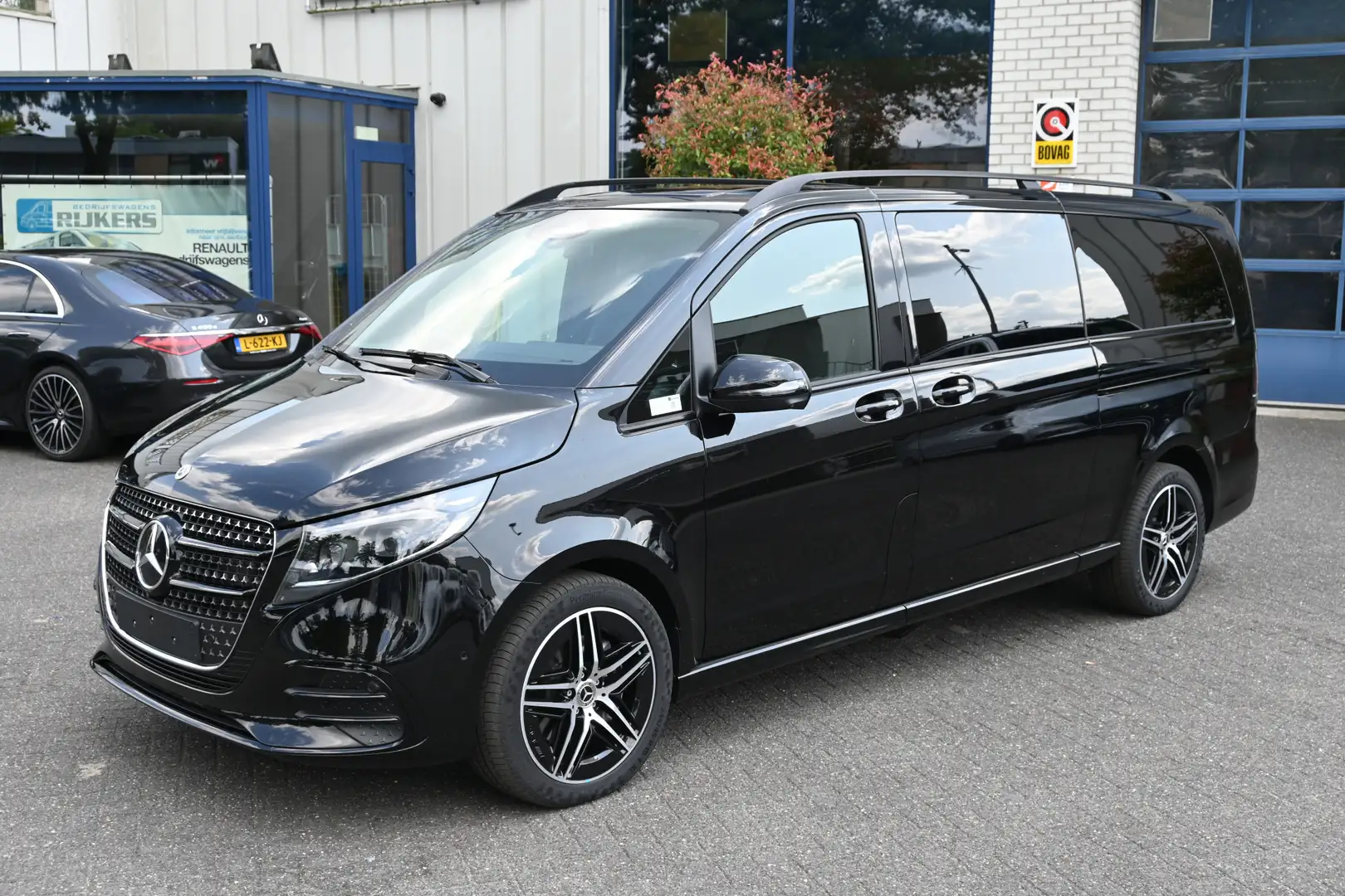 Mercedes-Benz V 250 250d 4-Matic AMG Avantgarde XL Extralang Incl BTW Nero - 1