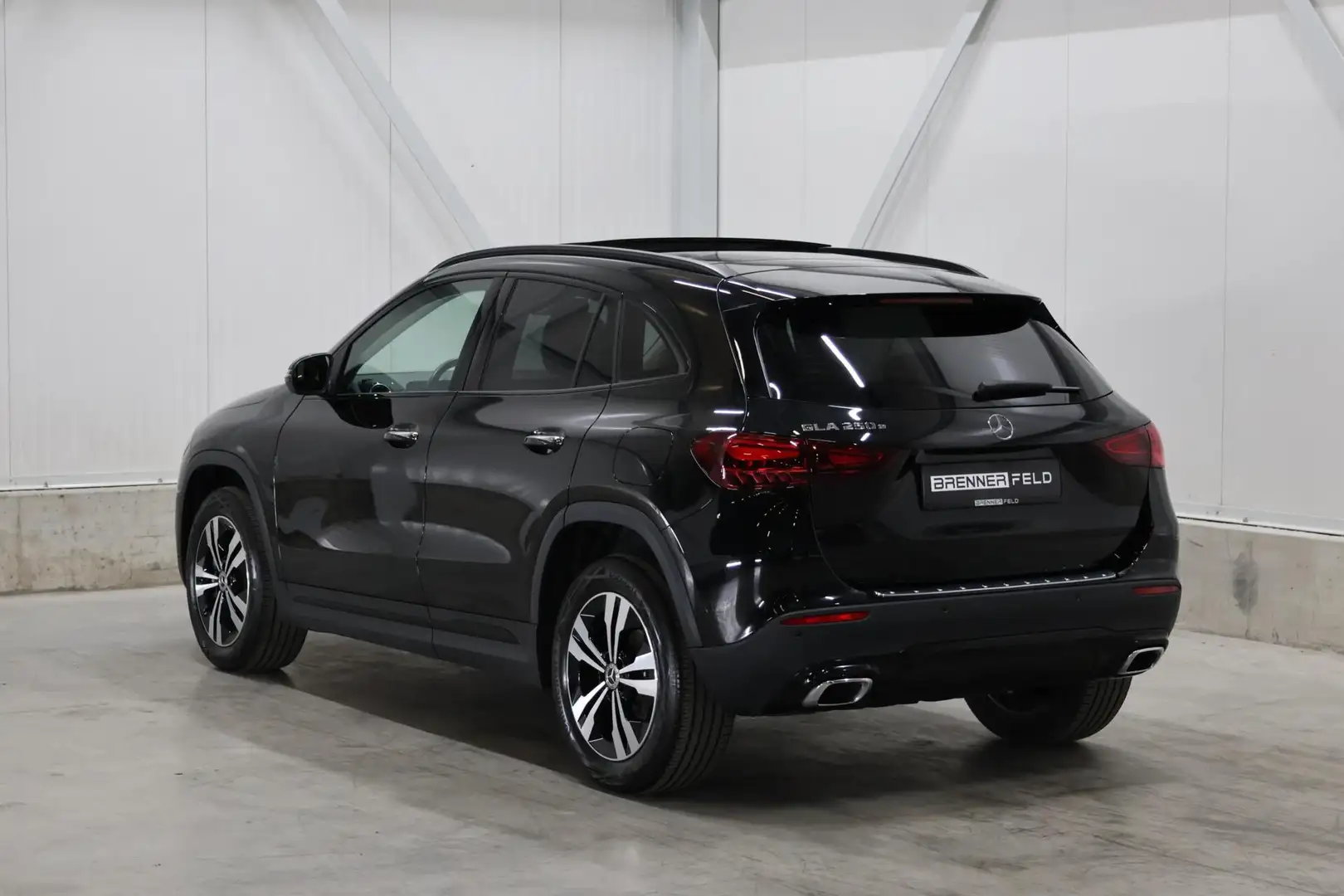 Mercedes-Benz GLA 250 e Business Line Noir - 2