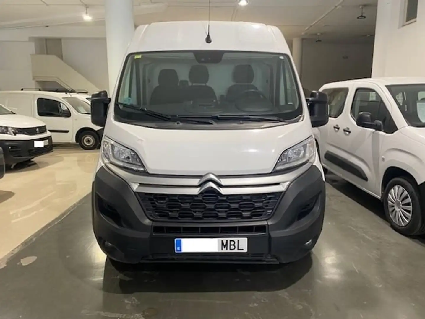 Citroen Jumper Furgon 35 L3H2 BlueHDi 103KW 140CV Blanc - 2