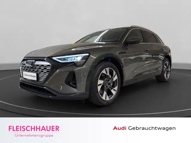 Audi Q8 e-tron 55 quattro advanced MATRIX+PANO+TEMPOMAT+NAVI+RFK+