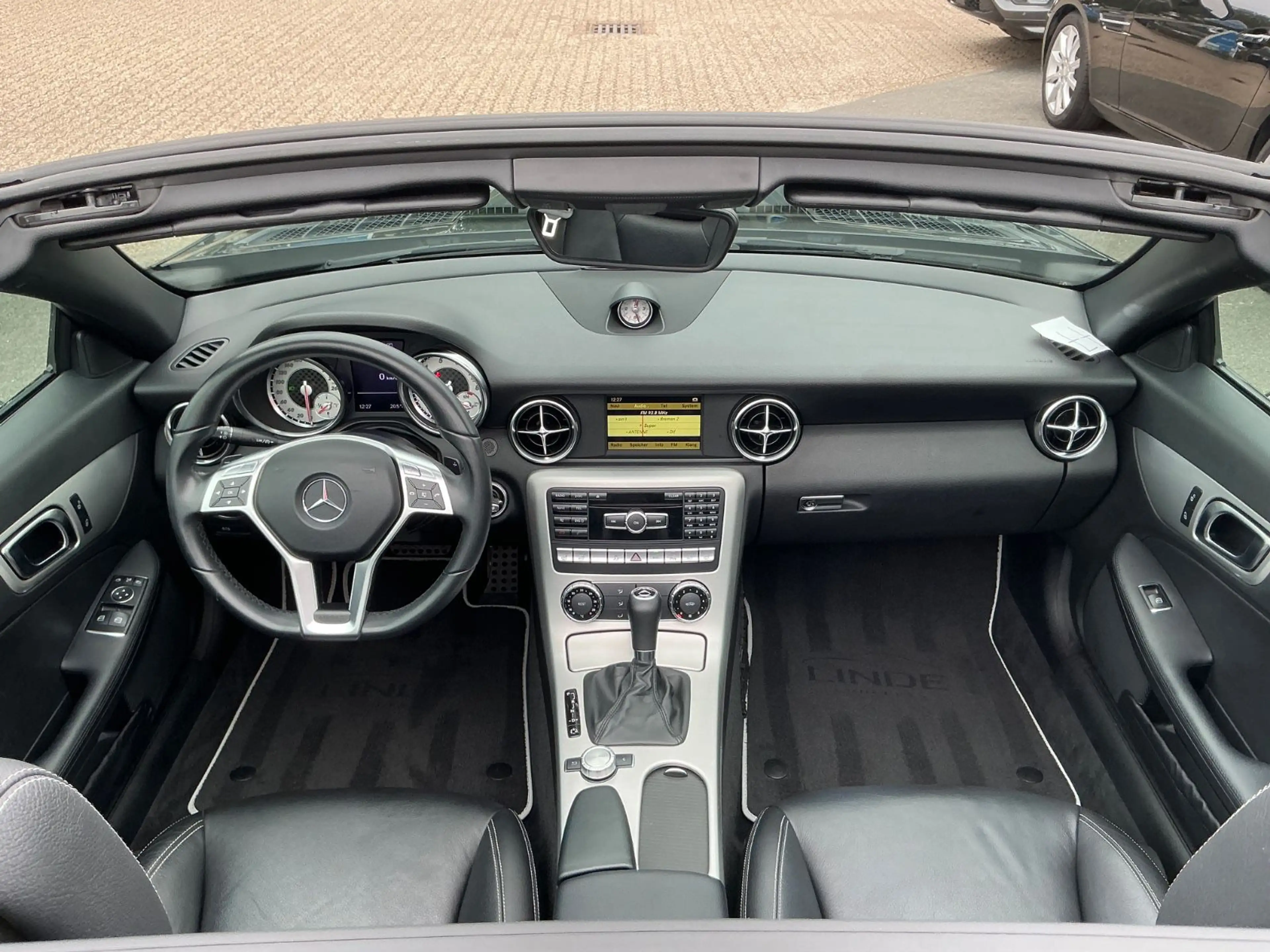 Mercedes-Benz SLK 200 Roadster AMG-Line SHZ NHZ BT PDC CarPlay — photo 13