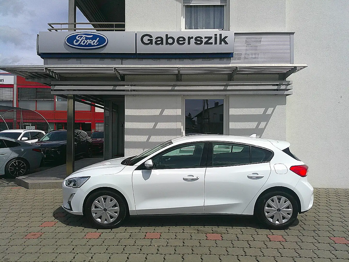 Ford Focus 1,0 EcoBoost Trend Weiß - 2