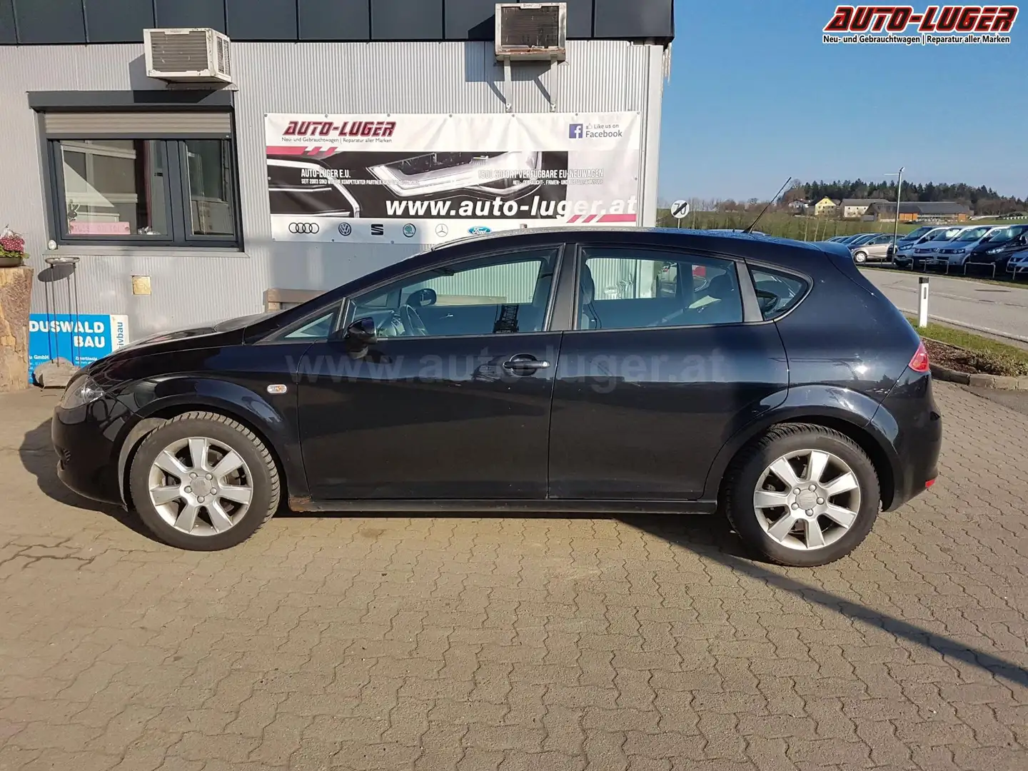 SEAT Leon Style Ecomotive 1.9 TDI DPF 77 kW (105 PS), Sch... Noir - 2