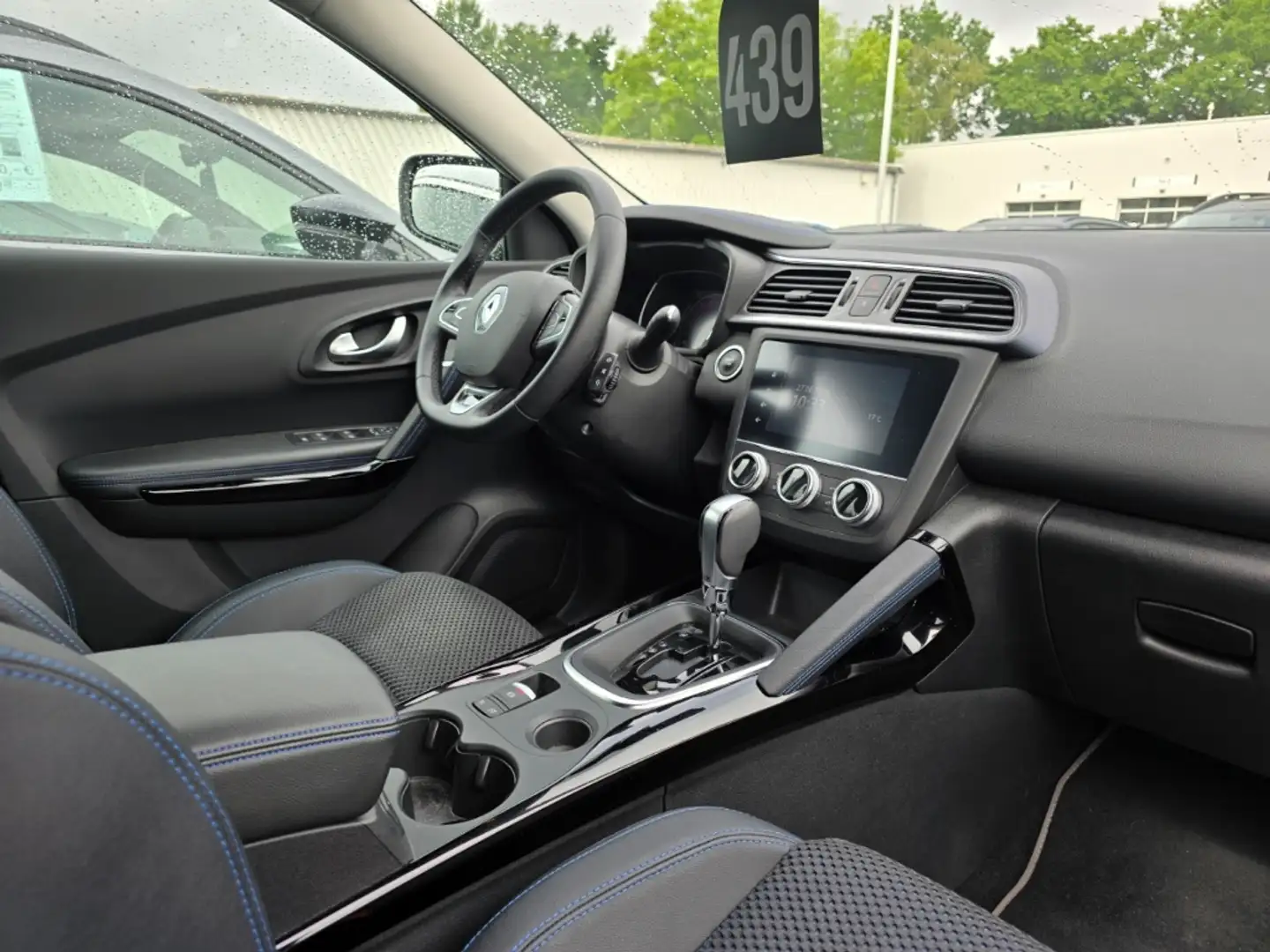 Renault Kadjar 1.3 TCe 140 EDC Limited Navi PDC 17Alu GJR Grau - 2