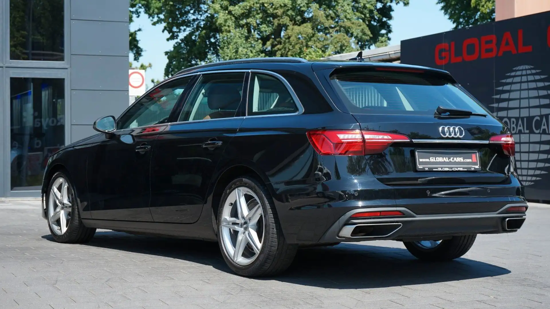 Audi A4 AVANT 40 TFSi*VIRTUAL*LED*ACC*LEDER*STANDHZG. Schwarz - 2