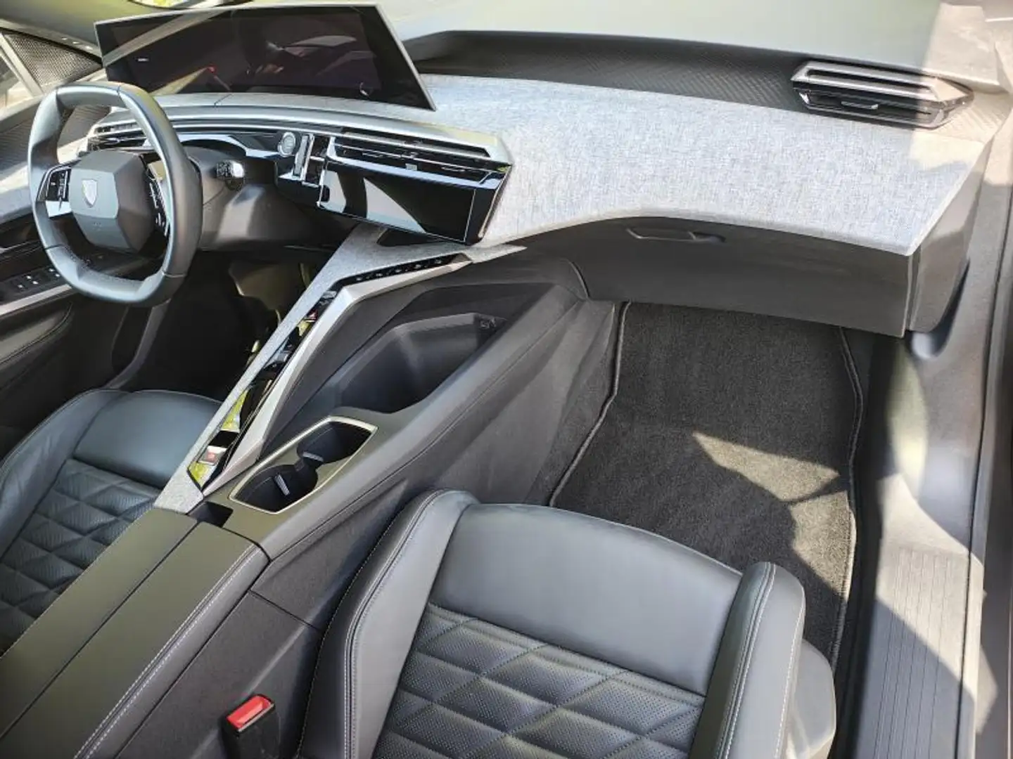 Peugeot 5008 Allure Gris - 2