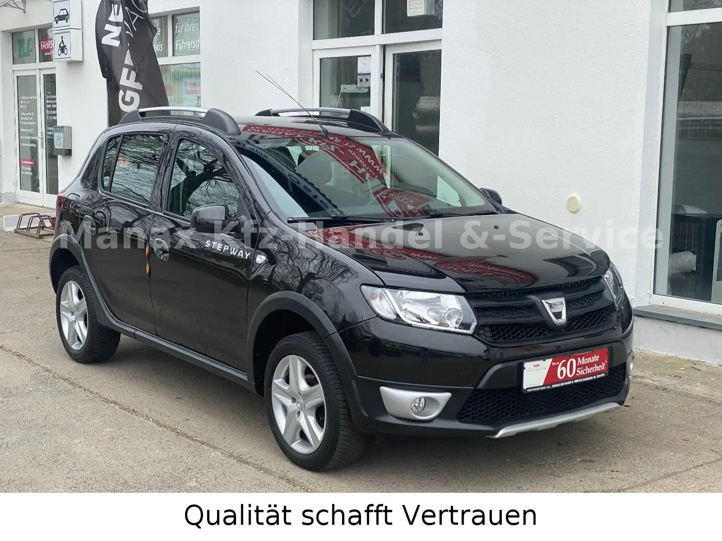 Dacia Sandero II Stepway Ambiance Schwarz - 1