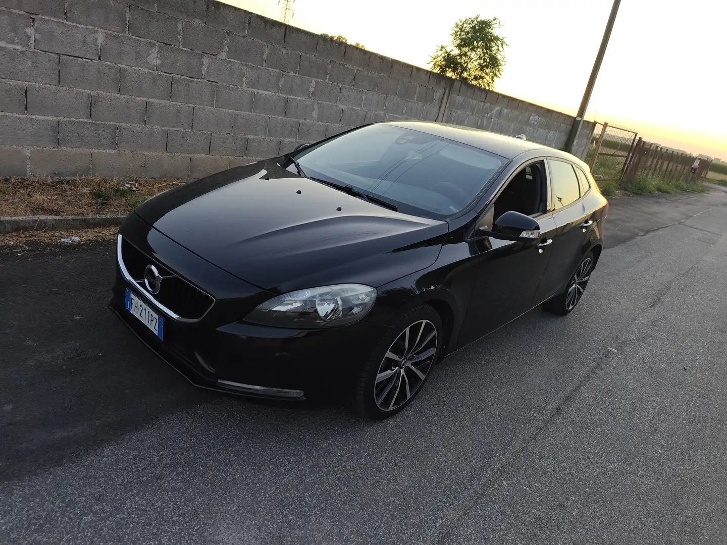 Volvo V40 2.0 d2 Momentum my17 - 2