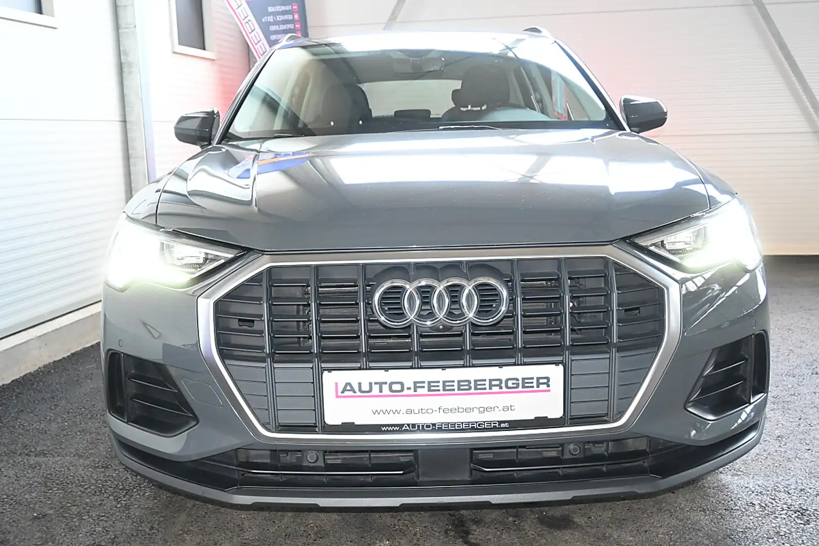 Audi Q3 35 TDI advanced S-tronic; 360-KAMERA, LEDER-SPO... Grau - 2