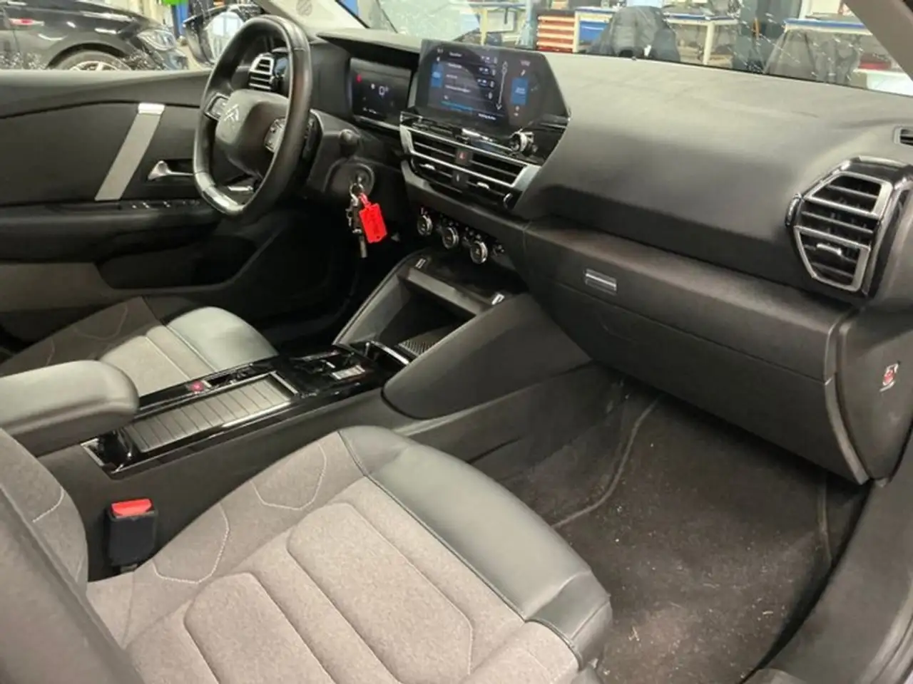 Citroen C4 Feel Pack 1.2 PureTech 130 Kamera Navi App 14