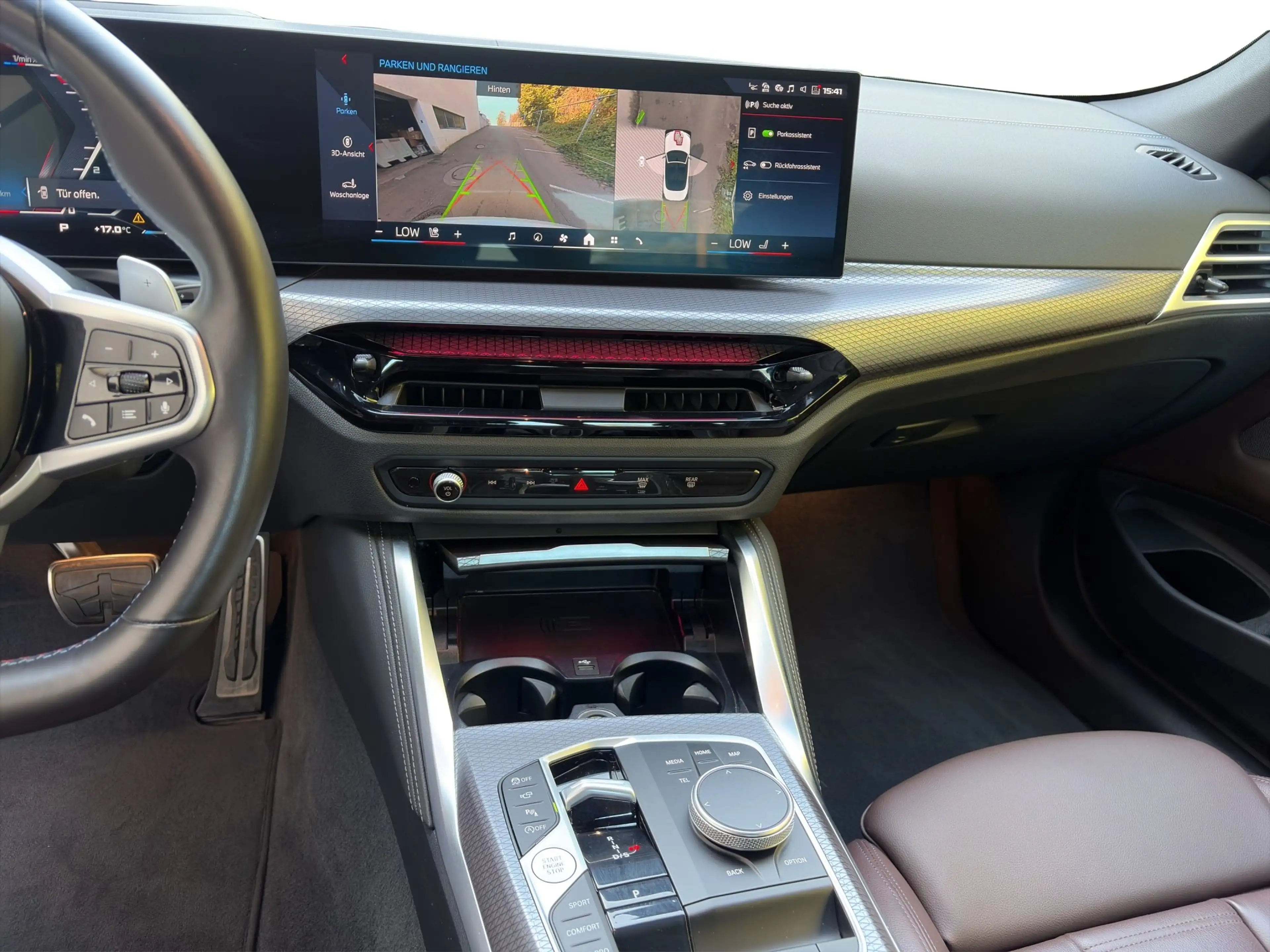 BMW M4 i xDrive Cabrio — photo 9