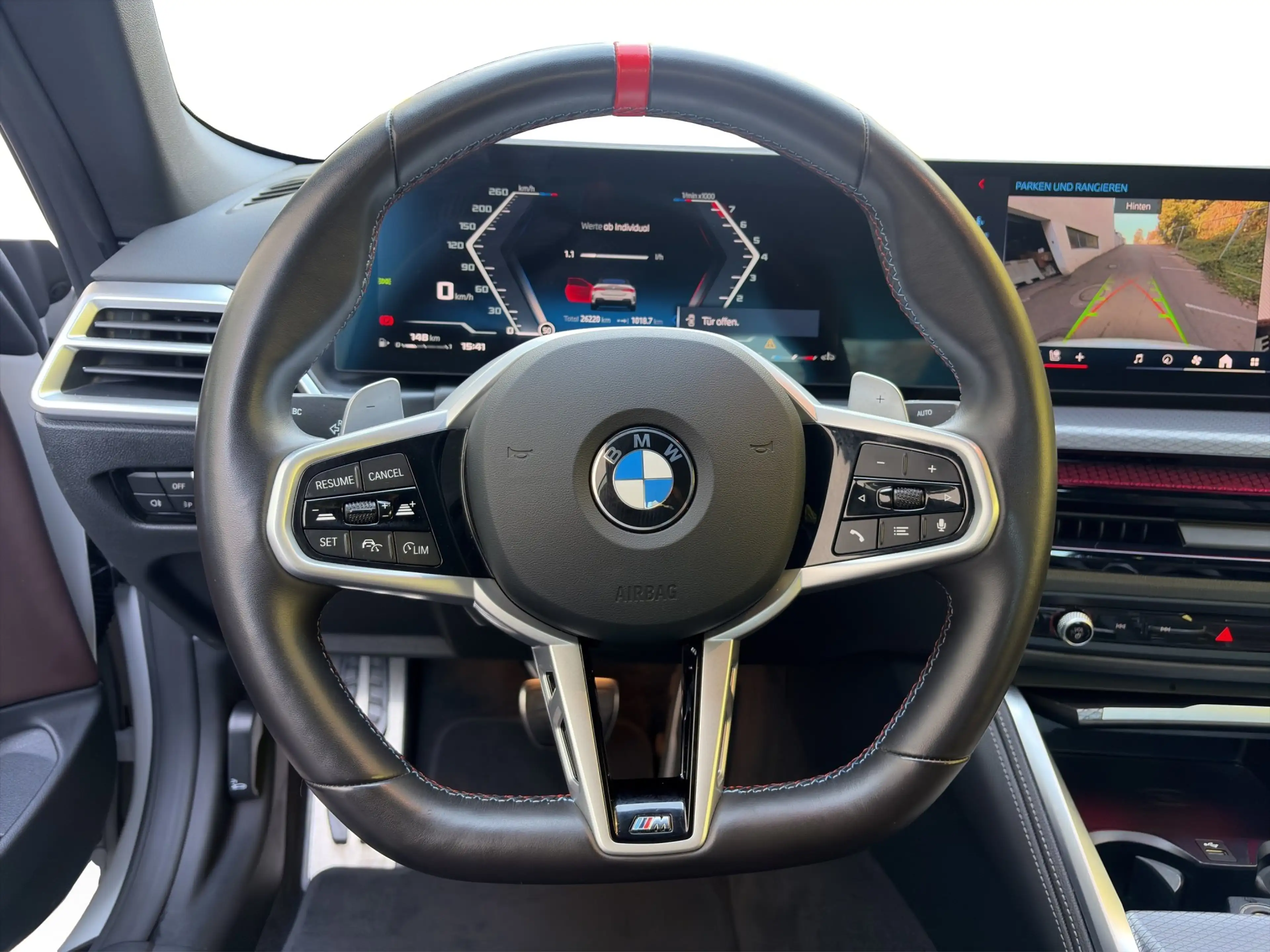 BMW M4 i xDrive Cabrio — photo 10