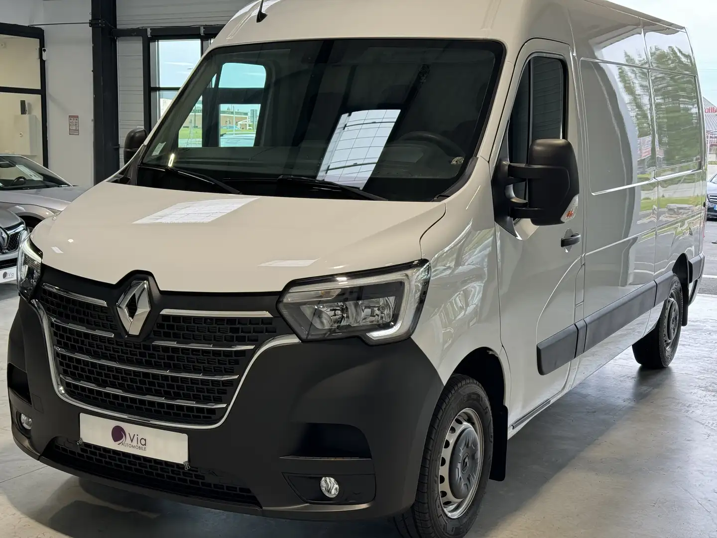 Renault Master FGN TRAC F3300 L2H2 ENERGY DCI 180 GRAND CONFORT Blanc - 1