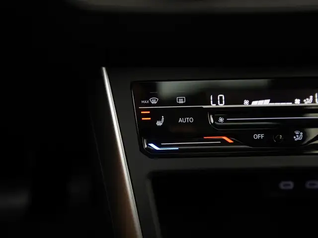 Volkswagen Polo view 12