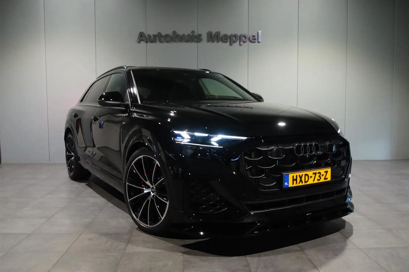 Audi Q8 60 TFSI S-Competition *NIEUW*490PK | Direct rijden Schwarz - 1