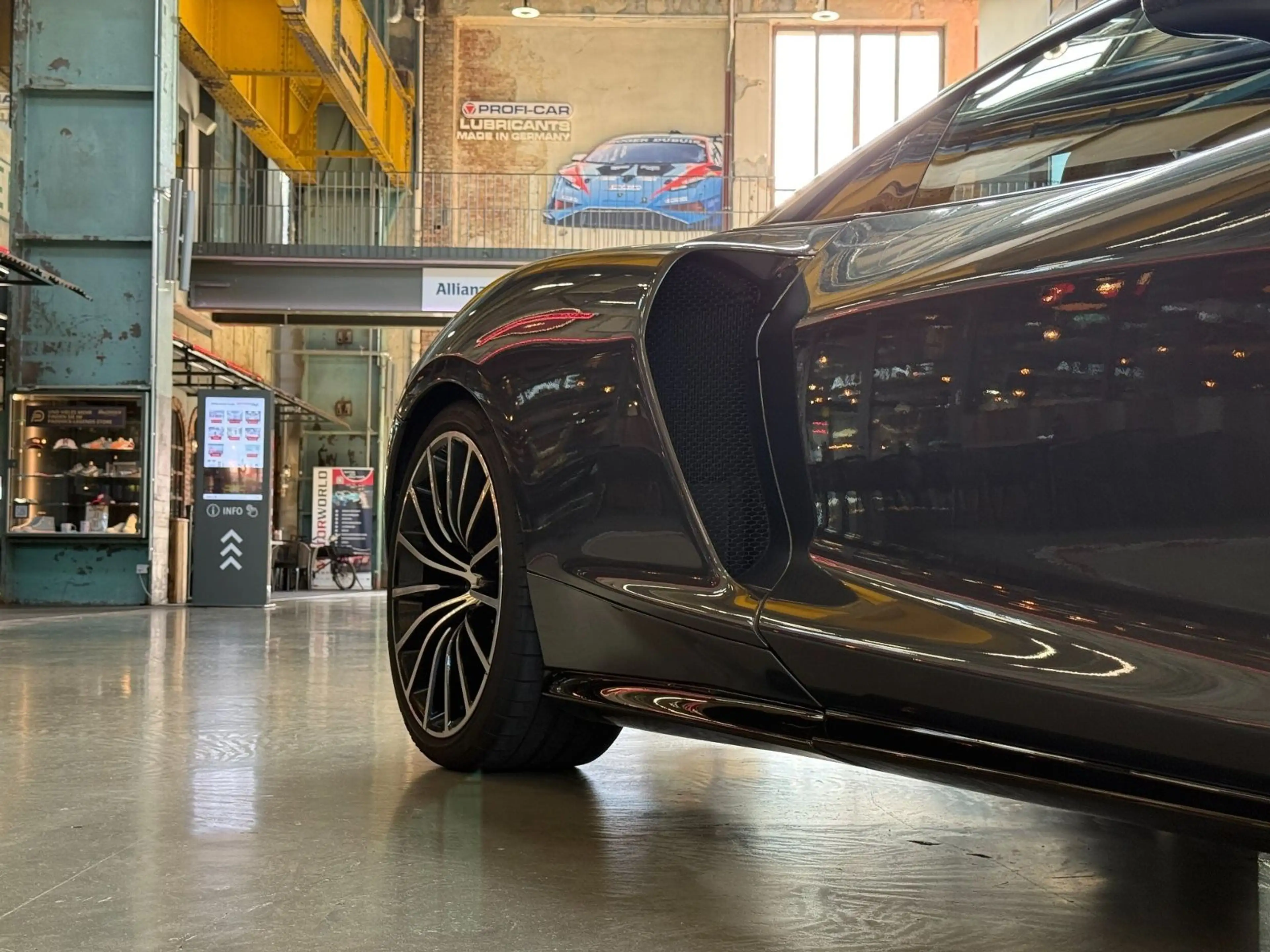 McLaren GT - 1.Hand/LIFT/B&W Sound/MSO/LUXE/Head up — photo 12