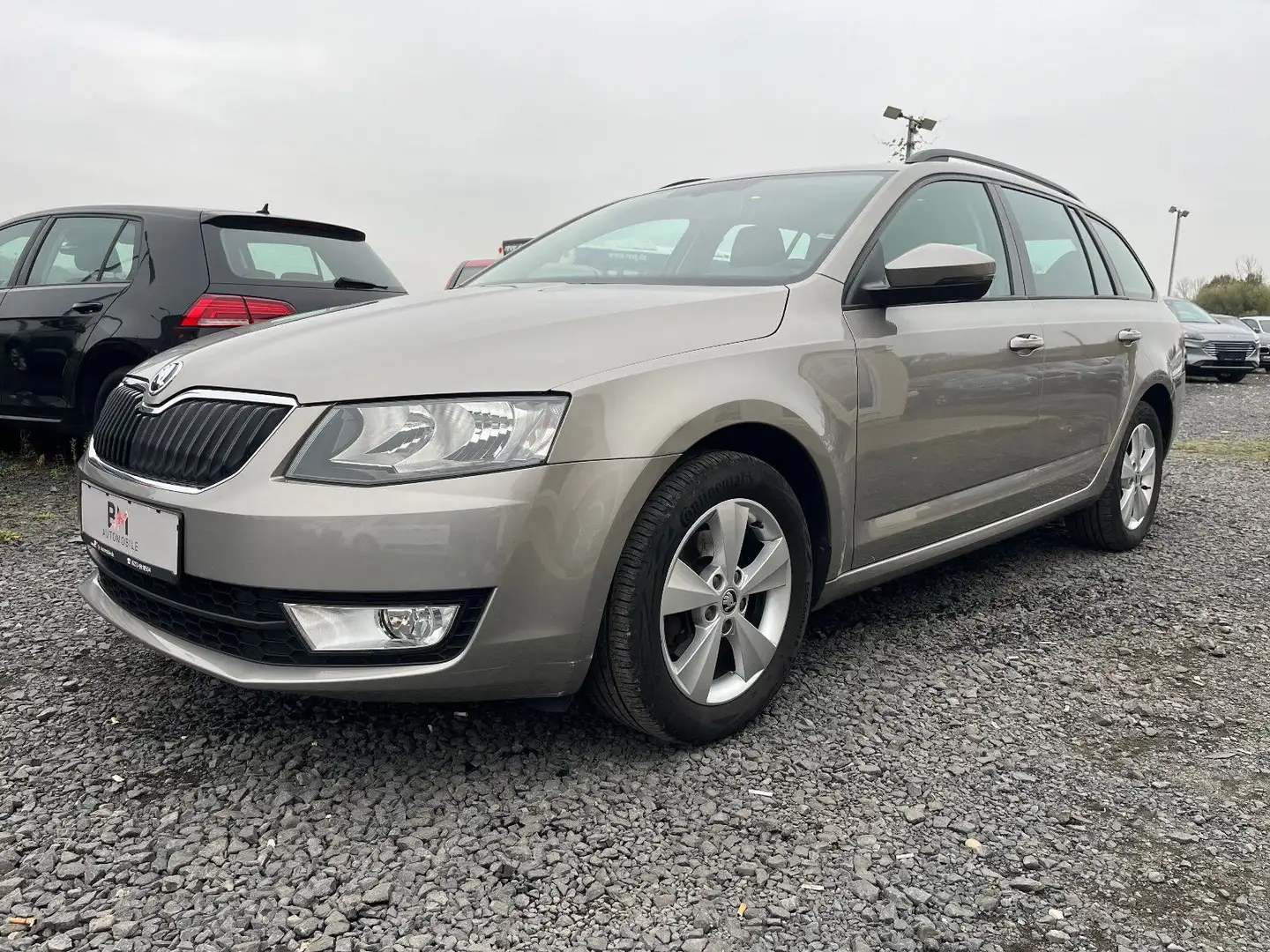 Skoda Octavia Combi Style*KLIMAAUTO.*SHZ*MFL*TEMPOMAT* Beige - 1