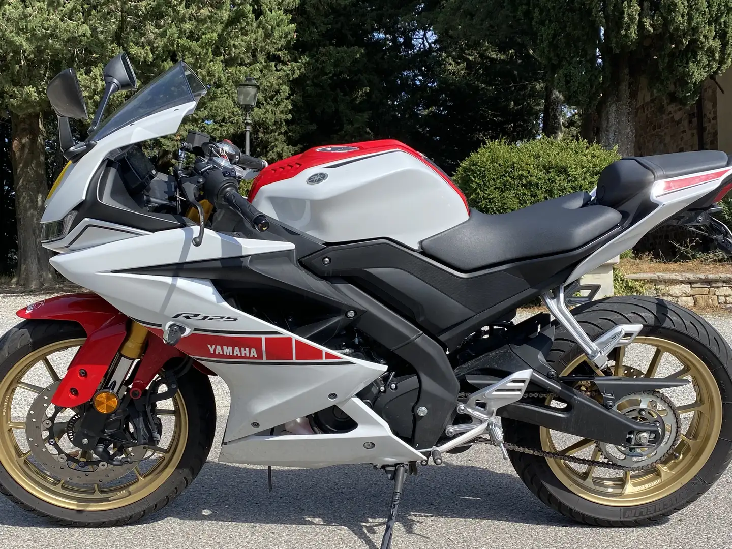 Yamaha YZF-R125 - 2