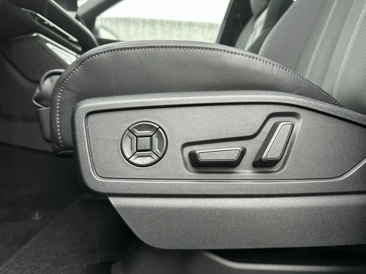 Audi Q5 снимка Audi Q5