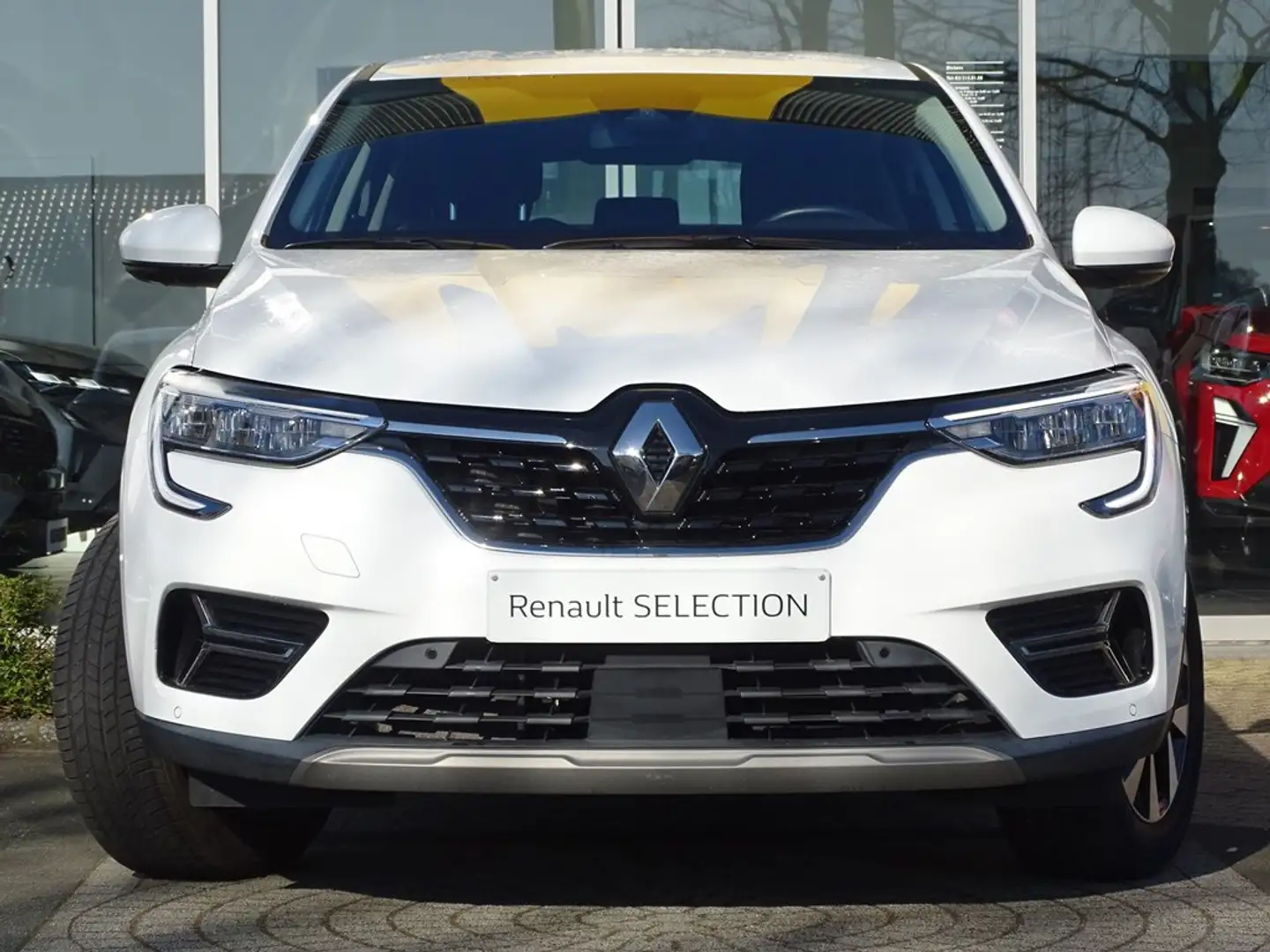 Renault Arkana TCe 140 Limited *Automaat* EDC Mild Hybride Bílá - 2