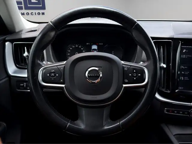 Volvo XC60 view 14