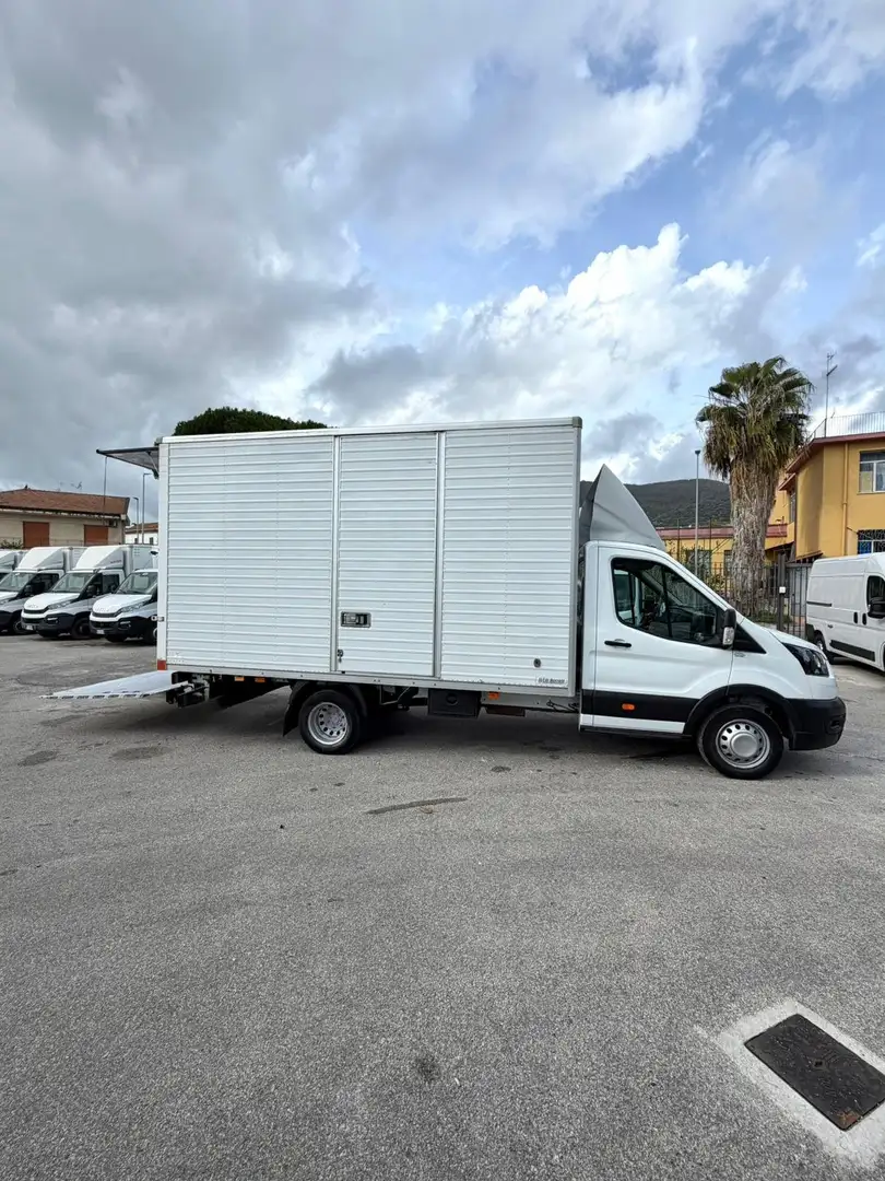 Ford Transit 2.0tdci 170cv FURGONATO CON SPONDA ANNO 2022 Bianco - 2