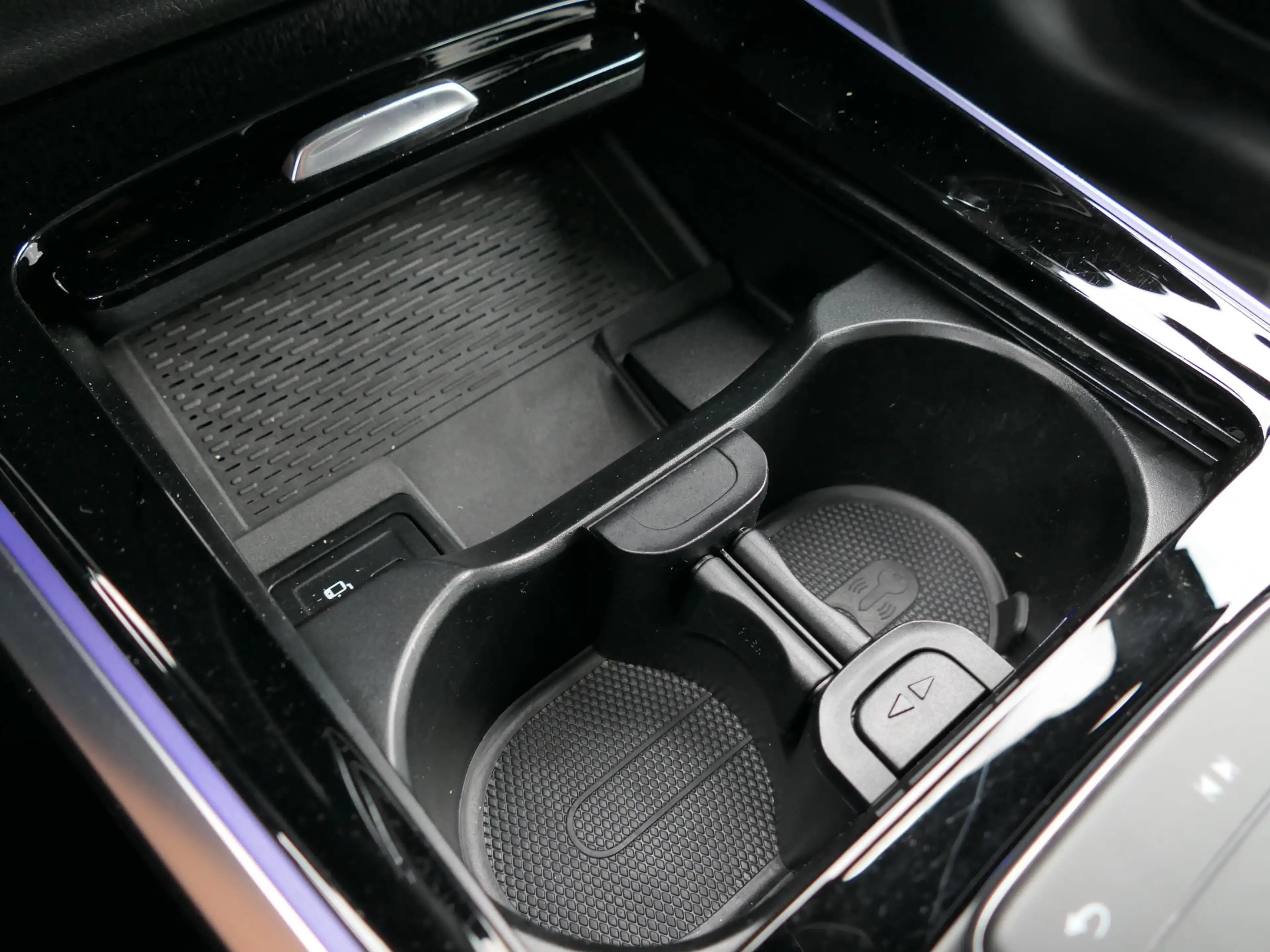 Mercedes-Benz EQB 300 4MATIC AMG Line 7p. 67 kWh | Panoramadak | Full LE — photo 38