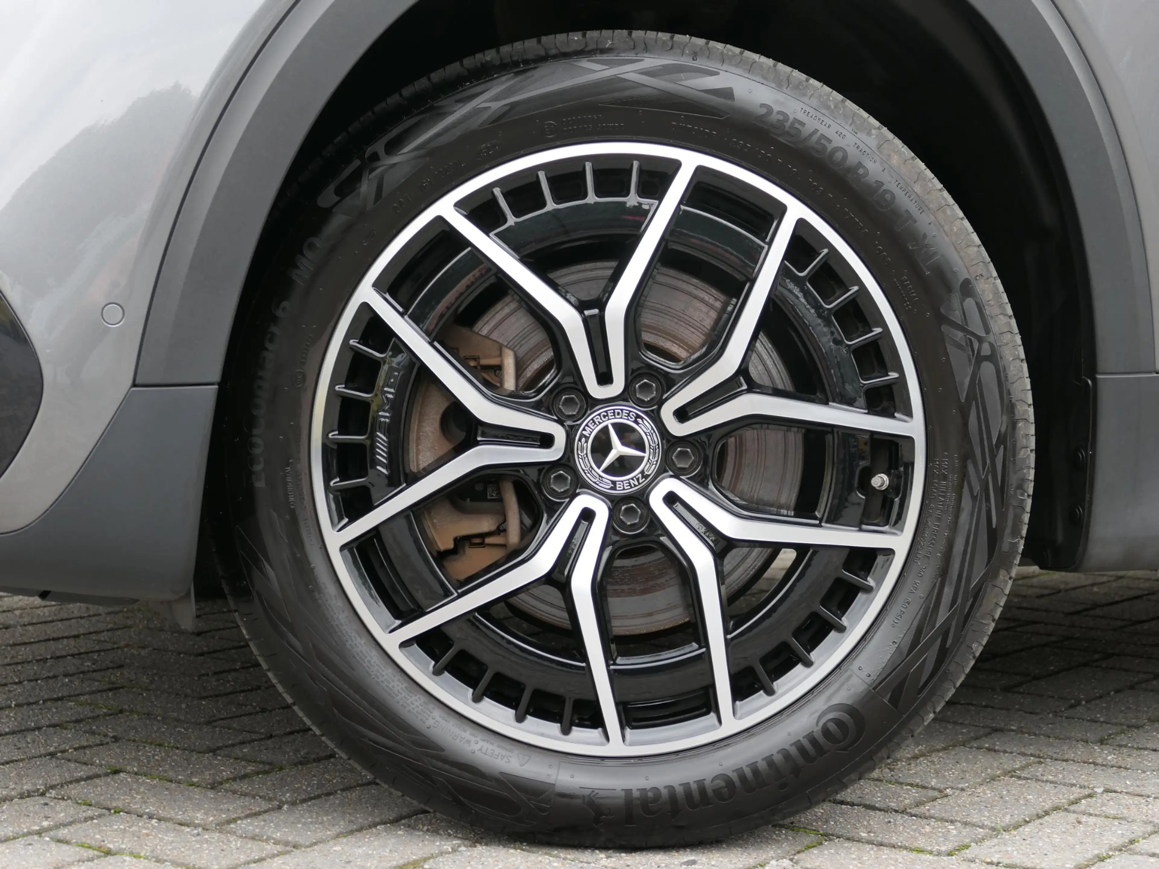 Mercedes-Benz EQB 300 4MATIC AMG Line 7p. 67 kWh | Panoramadak | Full LE — photo 19