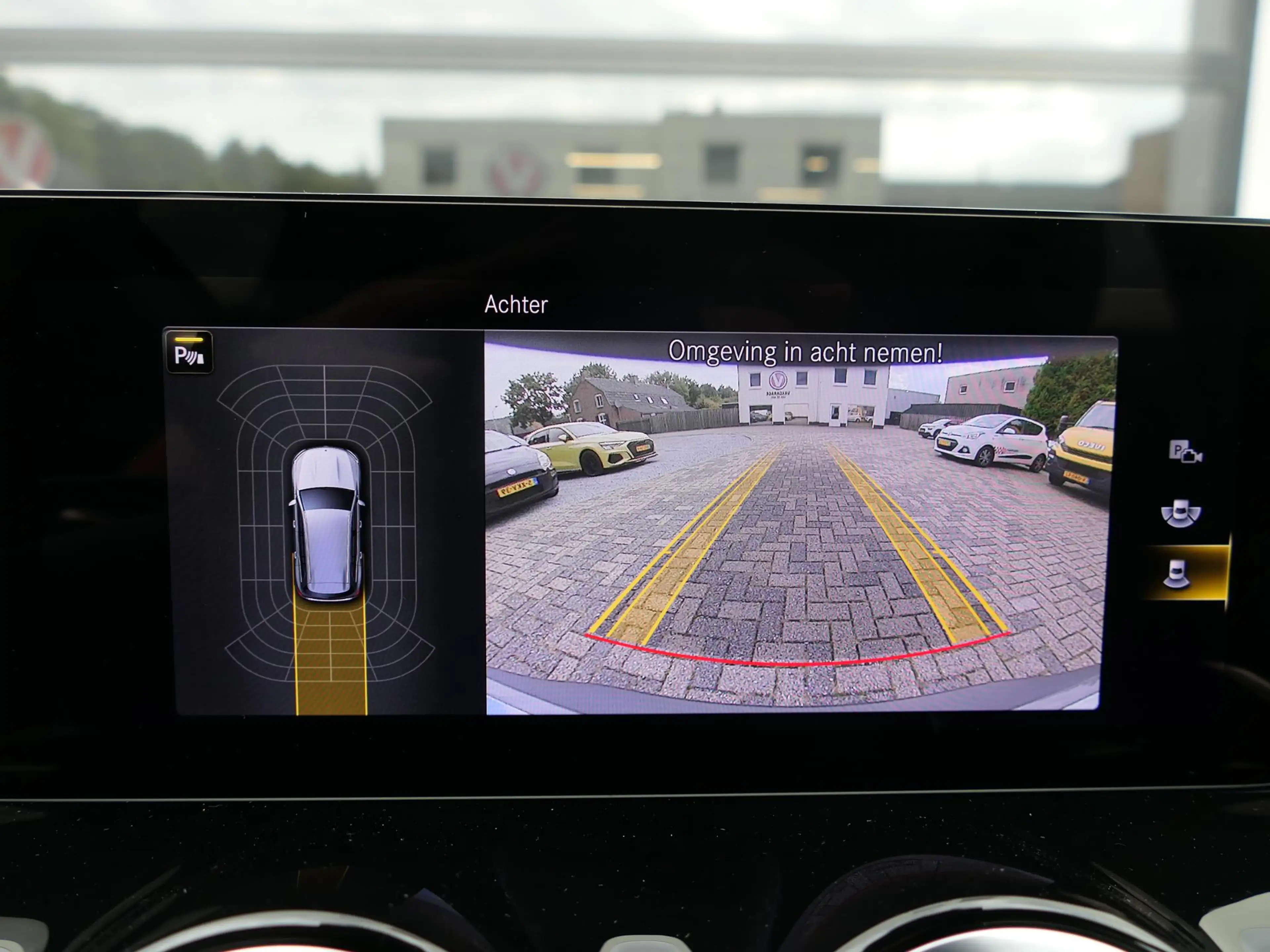 Mercedes-Benz EQB 300 4MATIC AMG Line 7p. 67 kWh | Panoramadak | Full LE — photo 7