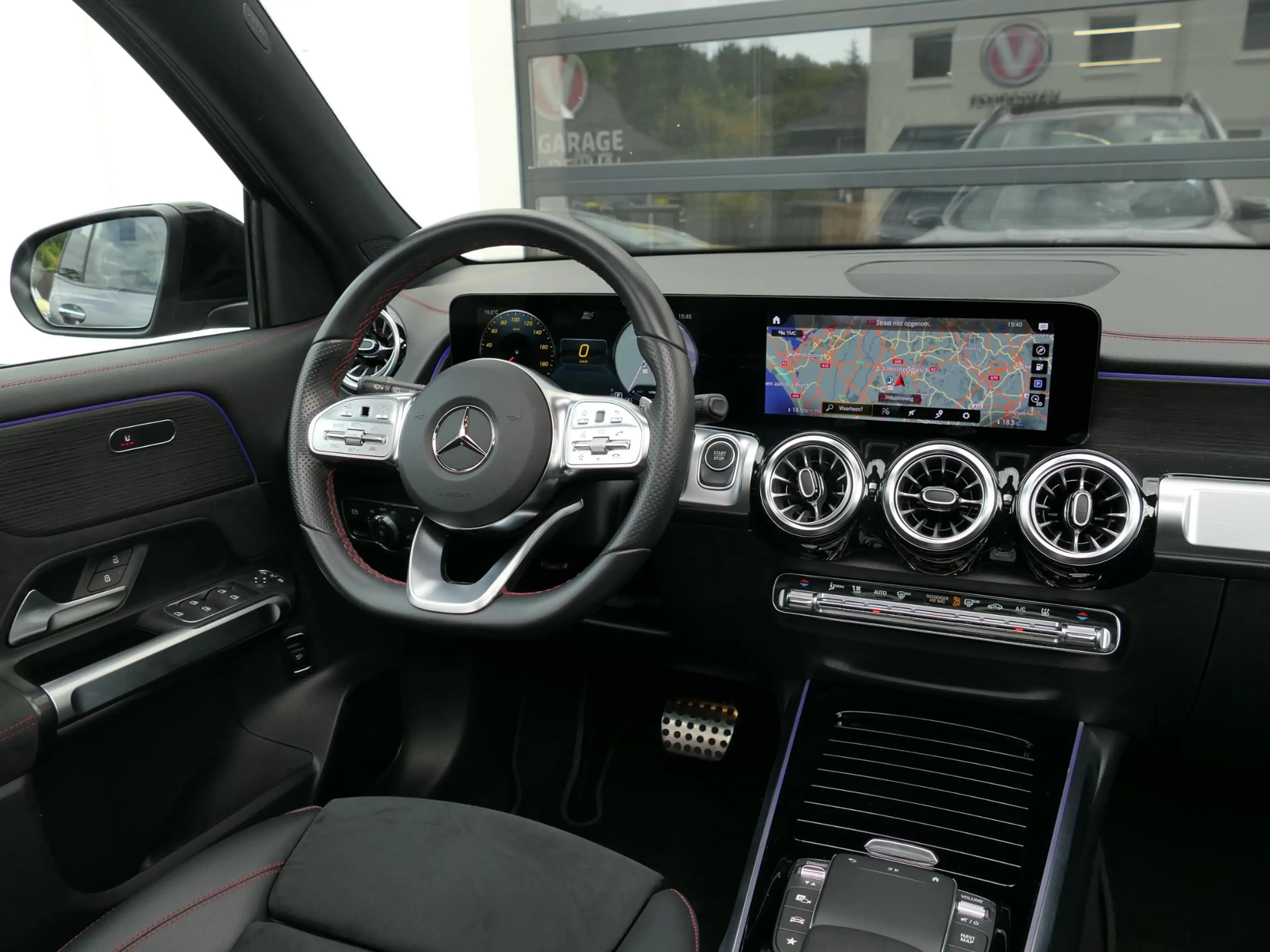Mercedes-Benz EQB 300 4MATIC AMG Line 7p. 67 kWh | Panoramadak | Full LE — photo 32